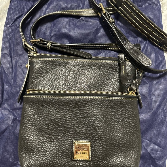 Dooney and Bourke Letter Carrier - Picture 1 of 4